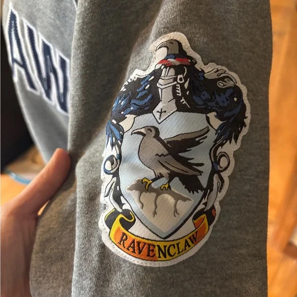 Ravenclaw Gray Sweatshirt Unisex - Picture 2 of 7